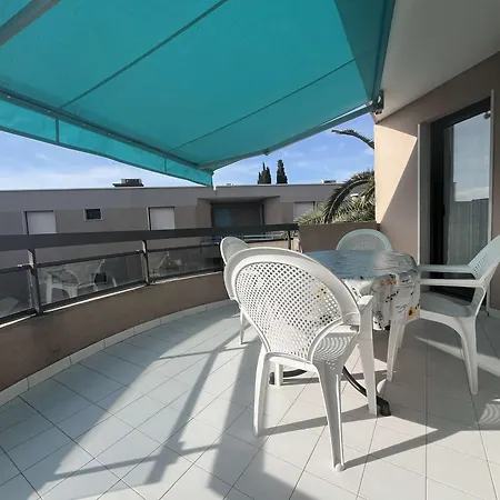 Apartment 2 Pieces Avec Terrasse, A 150m Des Plages - - Fr-1-226b-192